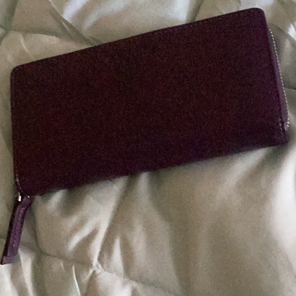 Purple Key and Card Holder with Zipper Closure.  Wallet.